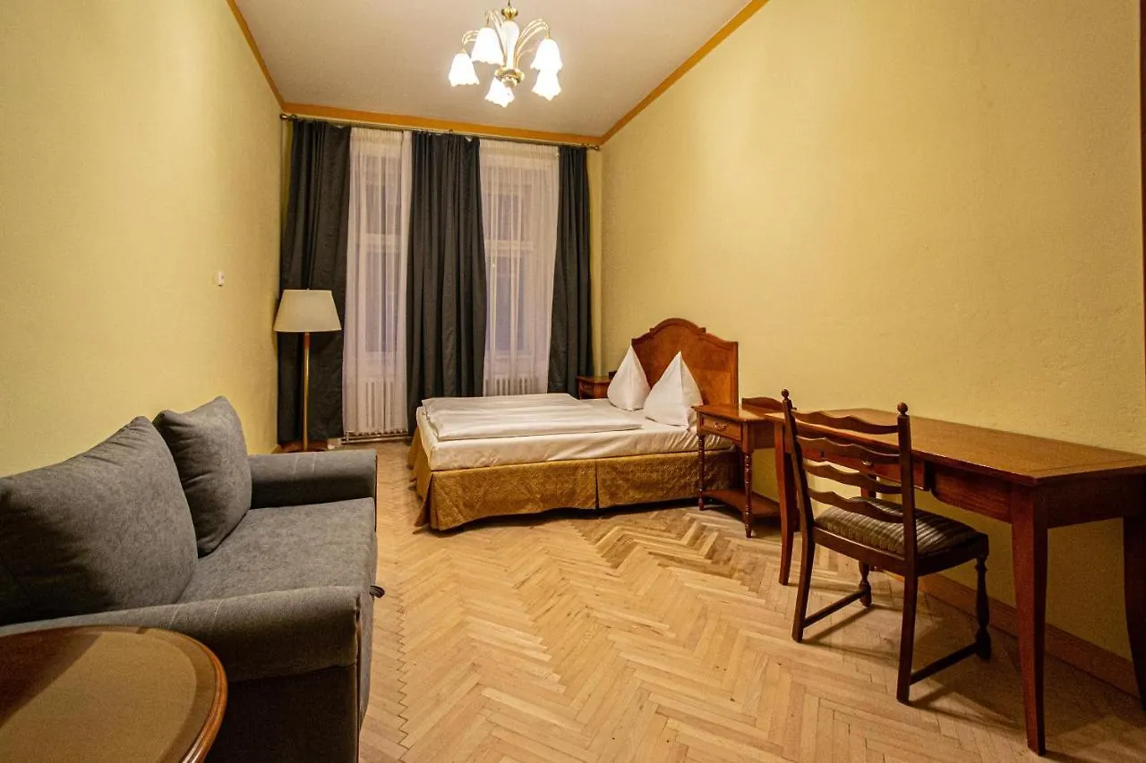 פראג 4 Bedrooms 130M2 Apartment At The Main City Square צ'כיה