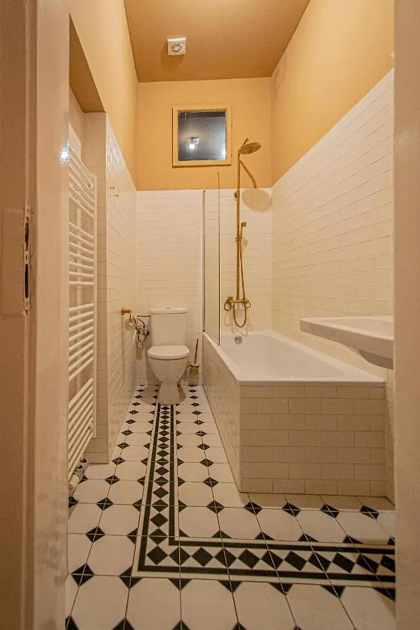פראג 4 Bedrooms 130M2 Apartment At The Main City Square צ'כיה